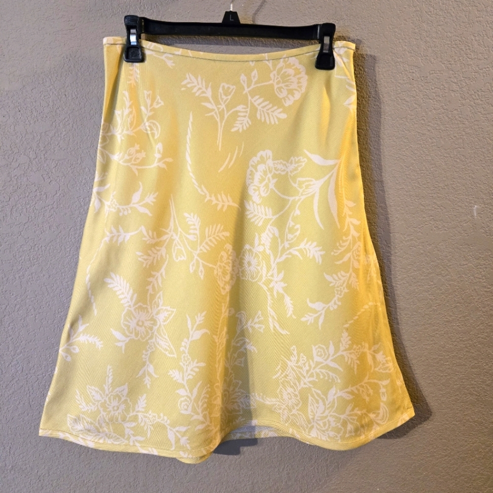 Ann Taylor Womens Green/White Floral 100% Silk A - Line Skirt Size 4 Lined